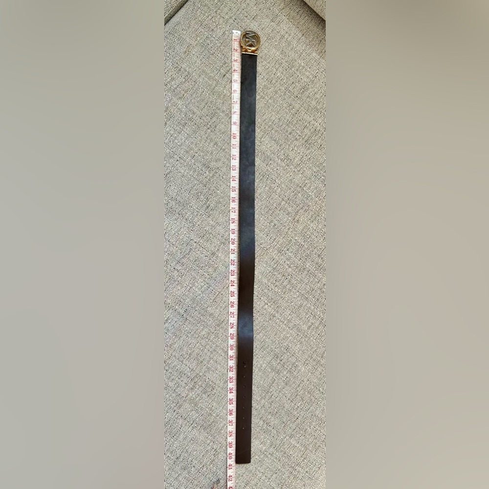 Michael Kors REVERSIBLE White & Brown Leather Belt - Picture 3 of 5